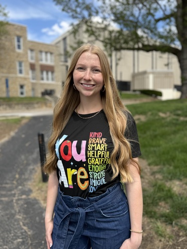 Alyssa L - UMKC Babysitter