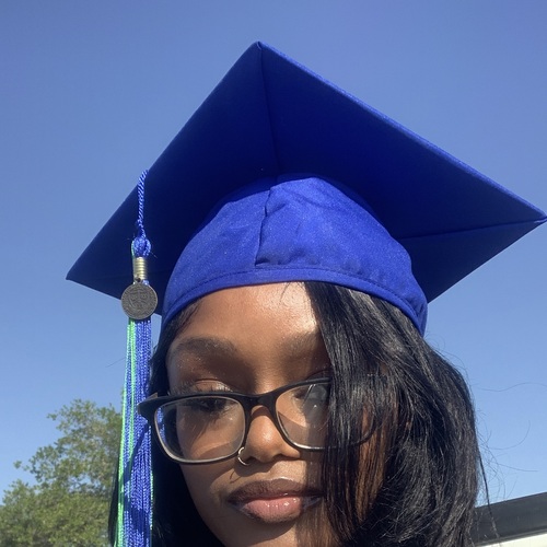 Jasmine M - Eastern Florida State College Babysitter