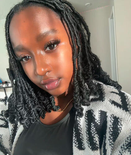 Leadanielle V - Towson University Babysitter