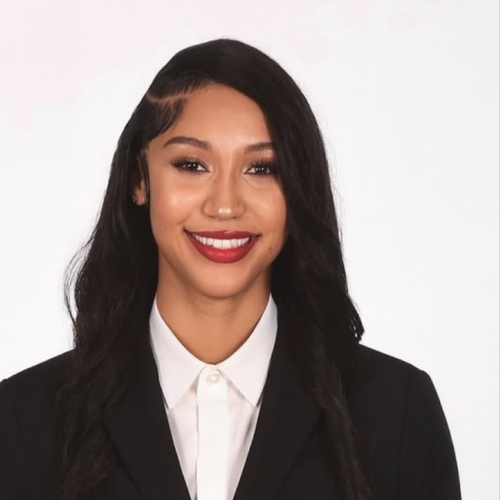 Taziah J - FAU Babysitter