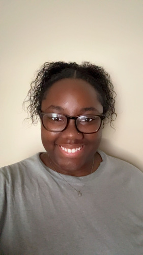 Adriana E - SIUE Babysitter