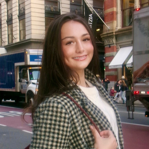 Sophia T – UTK Student Seeking Babysitting Jobs