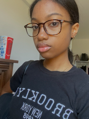 Yarielis O - Queensborough Community College Babysitter