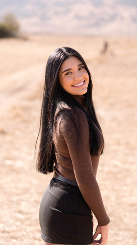 Mia R - Whittier Babysitter