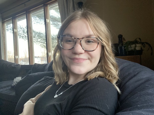 Ava R - Kennebec Valley Community College Babysitter