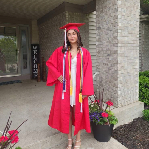 Kayla M - College of Lake County  Babysitter