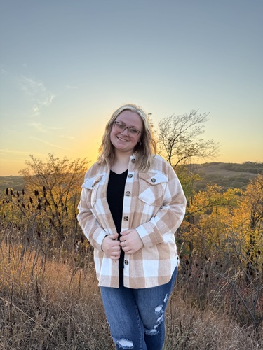 Annabelle V - USD Babysitter