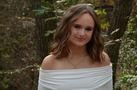 Aubrey S – Harding Student Seeking Babysitting Jobs