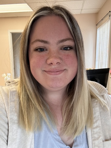 Kaylee S - Rivier Babysitter