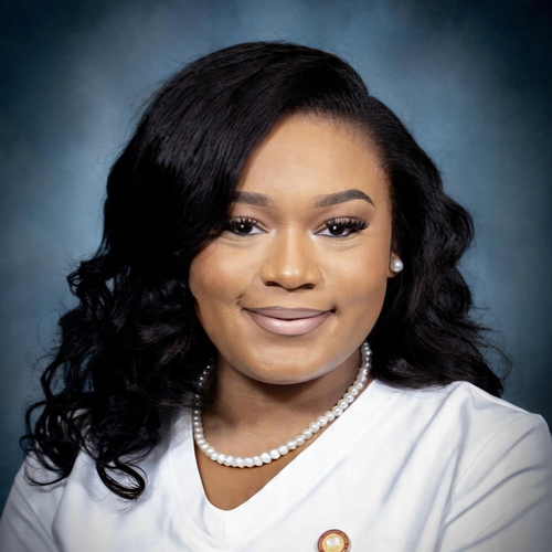 Markayla M - Coahoma Community College  Babysitter