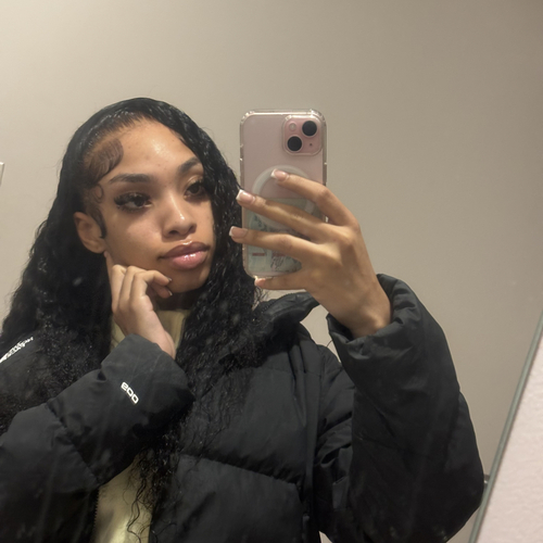 Jakyra M - UC Babysitter