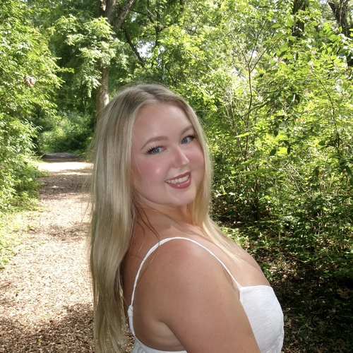 Joelle S - COD Babysitter