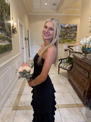 Isabella R - UWG Babysitter