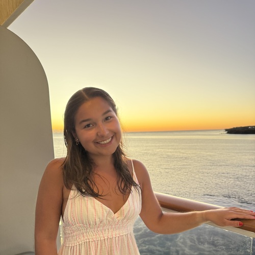 Chloe S - Providence Babysitter