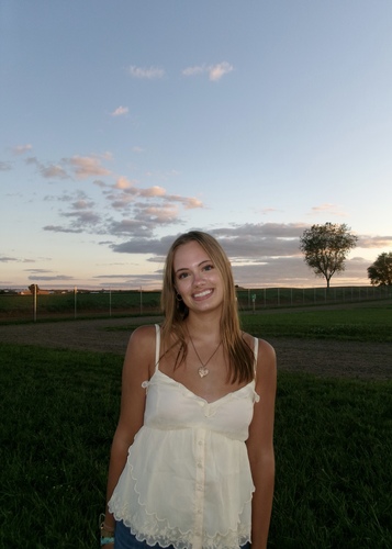 Elyse S - UW-Stout Babysitter