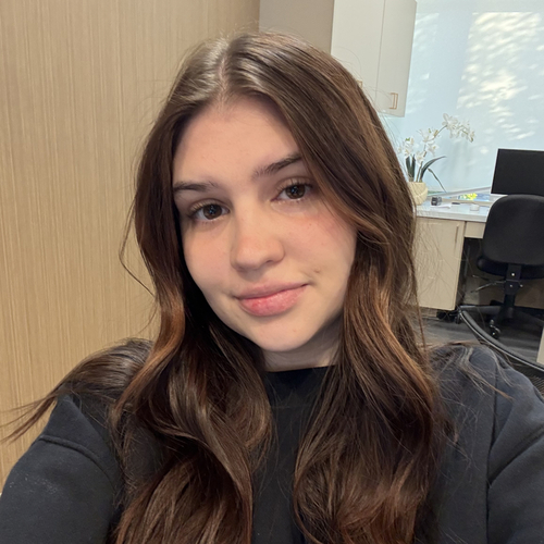 Dayana S - Sierra Babysitter
