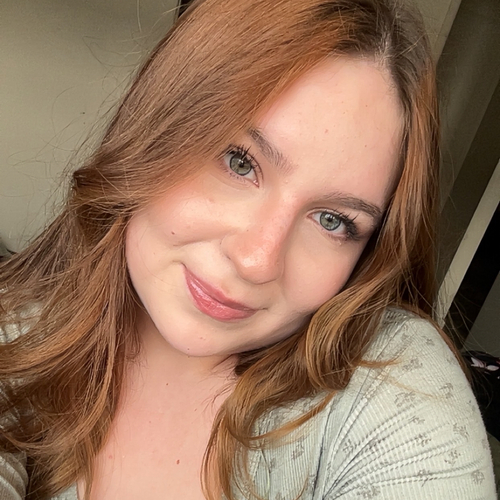 Elisa H - Pacific University Babysitter