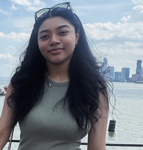 Kayla E - Nassau Community College  Babysitter