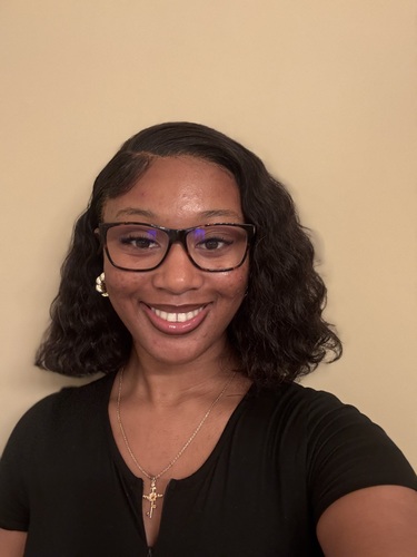 Kea'Undra R - Ole Miss Babysitter