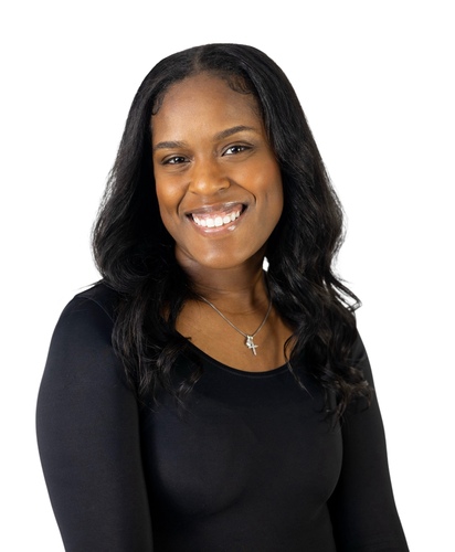 Jaquoia F - Camden County College  Babysitter