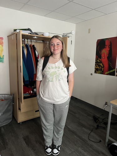 Shelby P - McPherson College Babysitter