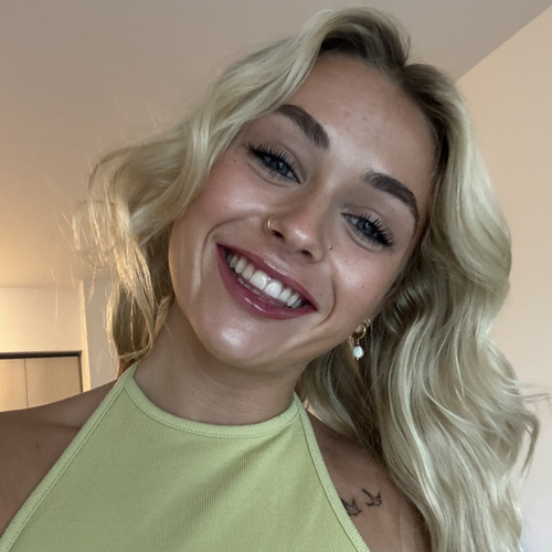 Isabella B - FAU Babysitter