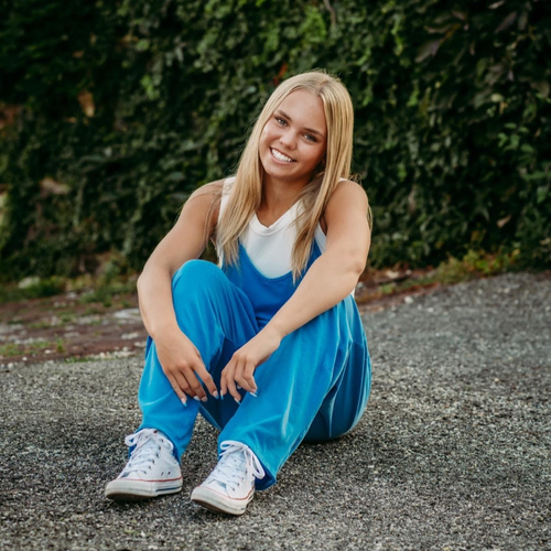 Victoria W - Kirkwood Babysitter