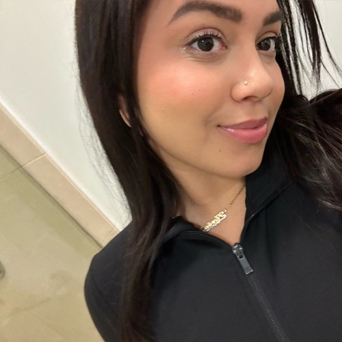Ania M – Keiser Student Seeking Babysitting Jobs