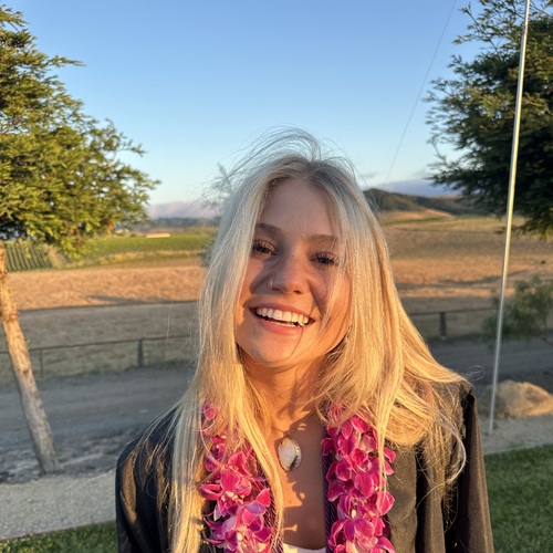 Shea M - UC Berkeley Babysitter