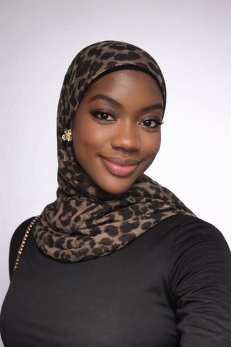 Aisha N - UW Babysitter
