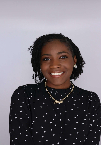 Amaya Y - William & Mary Babysitter