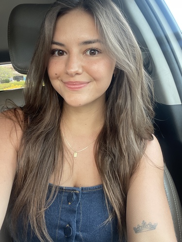 Isabella M - Belmont Babysitter