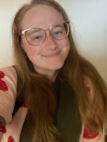 Hanna T - UWF Babysitter