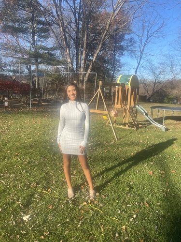 Kloe W - SU Babysitter