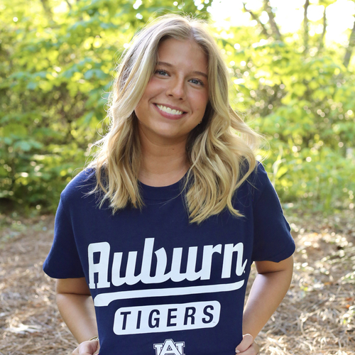Ainsley B - Auburn Babysitter