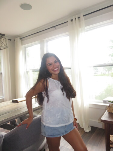 Mayla M - Undefined Babysitter