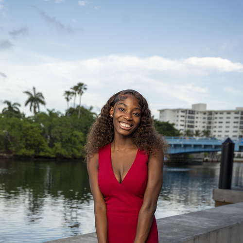 Dinah N - Palm Beach State Babysitter