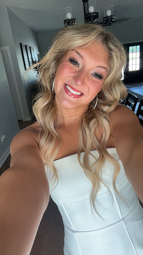 Livi L - Lakeland Babysitter