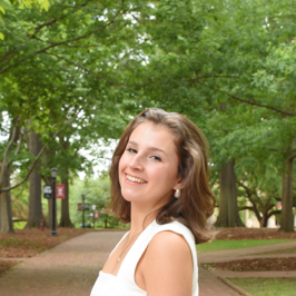 Elizabeth R - University of South Carolina Babysitter