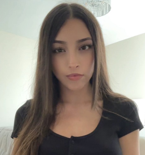 Brianna S - UWM Babysitter