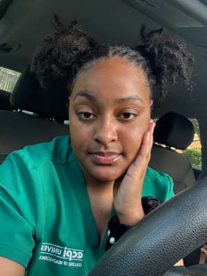 Shyasia C - ECPI Babysitter