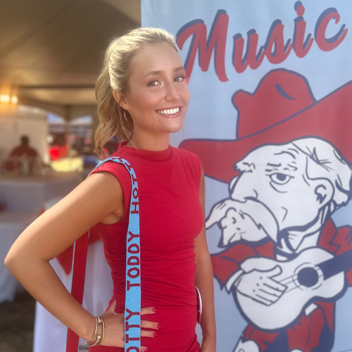 Evelyn R – Ole Miss Student Seeking Babysitting Jobs
