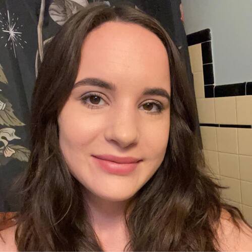 Erin L - UWM Babysitter