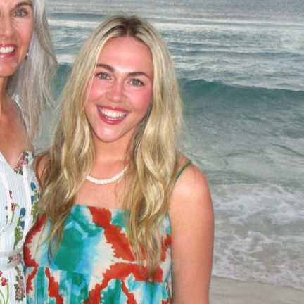 Lilly H – UTK Student Seeking Babysitting Jobs