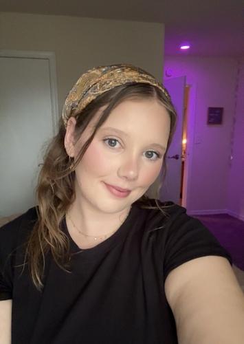 Madisen M - UMKC Babysitter