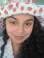 Yanina M – SU Student Seeking Babysitting Jobs