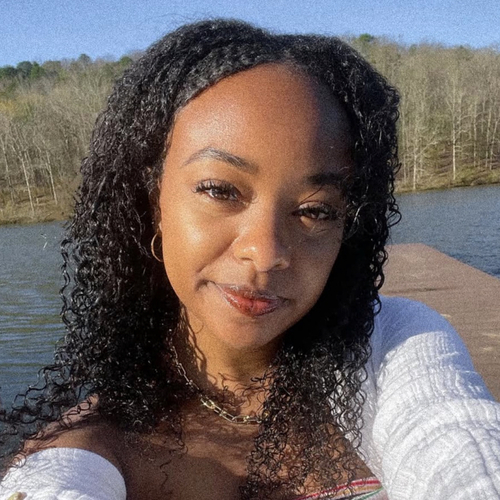 Jada W – LSUS Student Seeking Nanny Jobs