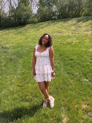 Zoë T - UAB Babysitter