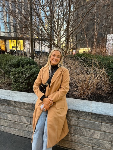 Makenna M - Belmont Babysitter