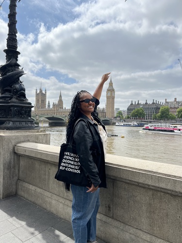 Aynalie J - LSU Babysitter